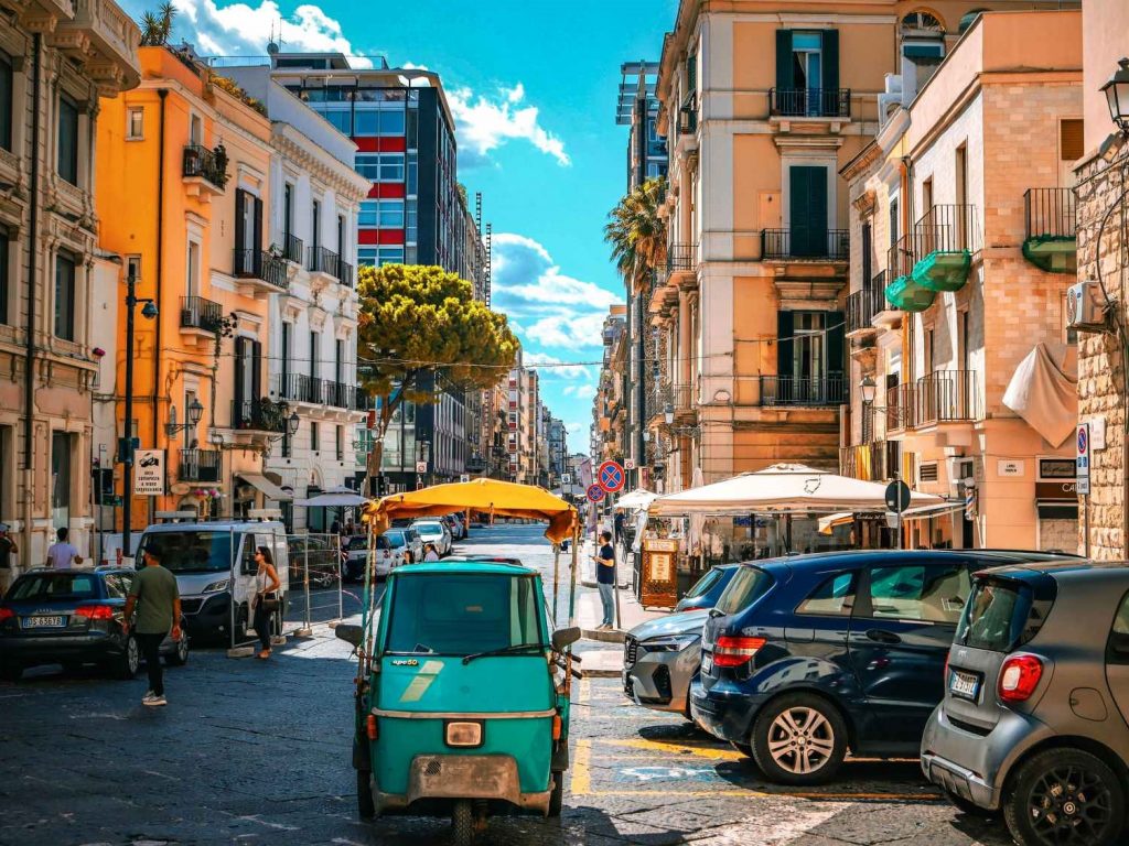 Typische Strasse in Bari