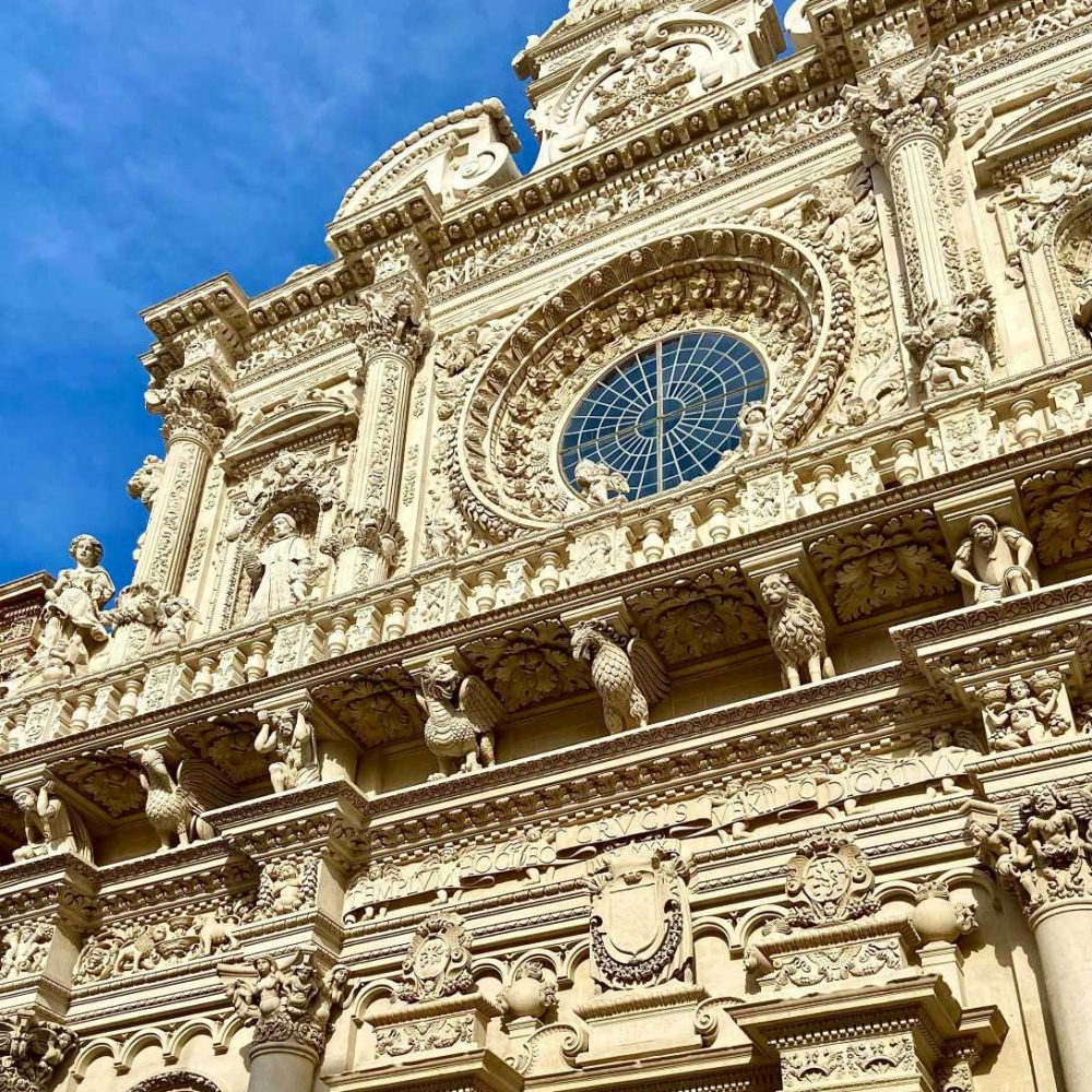 Aussenfassade einer Kirche in Lecce